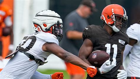 Browns LB Jacob Phillips suffers season-ending pectoral injury for second straight year
